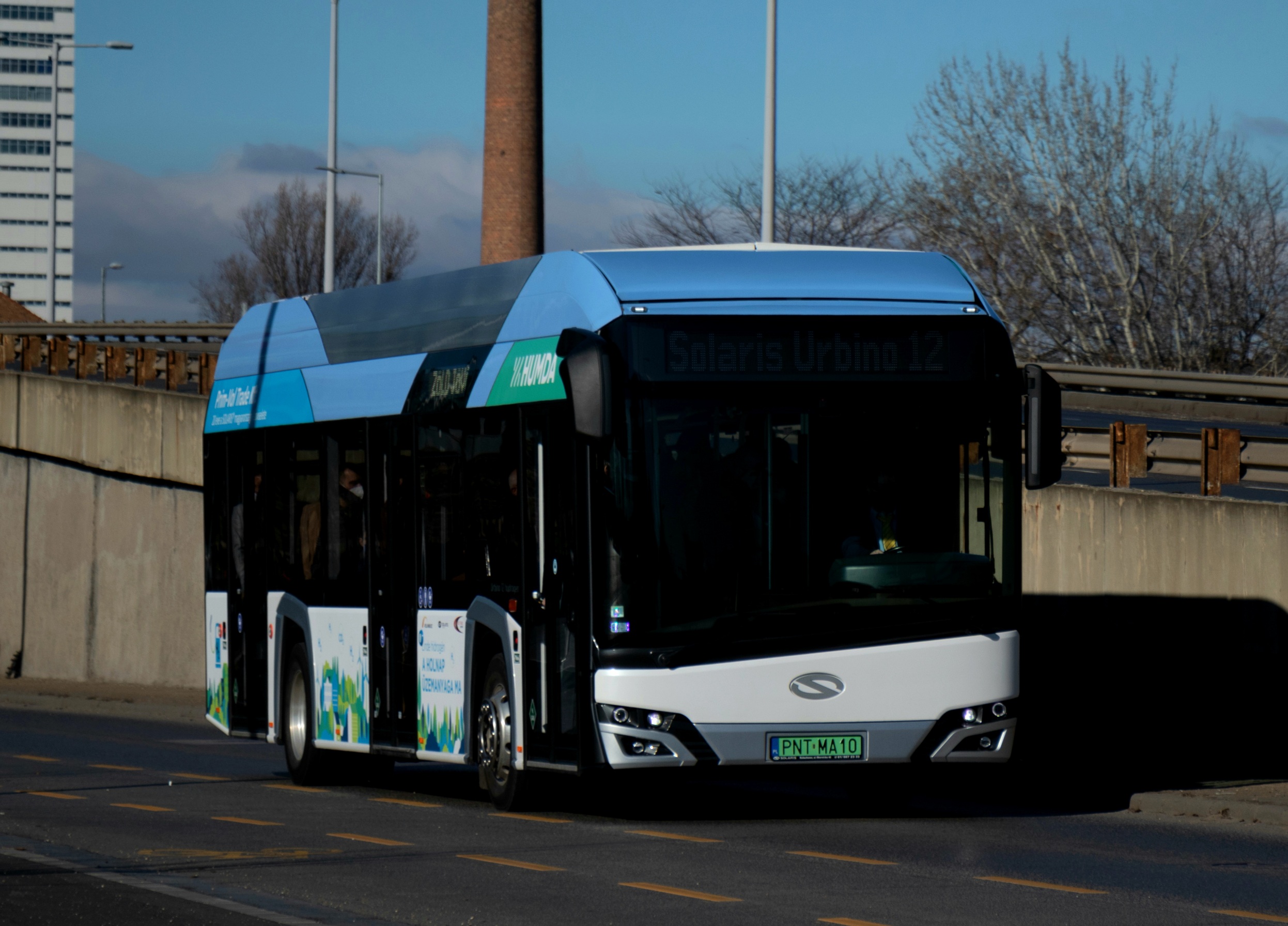 Egy napra Paksra is ellátogatott a Solaris hazánkban vendégeskedő hidrogénbusza