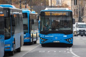 155 busz