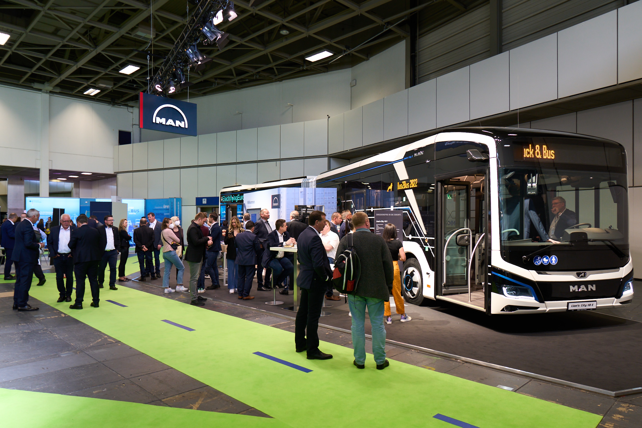 BUS2BUS 2022: világpremierek és a buszgyártás jövője Berlinben