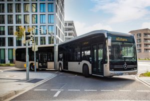 A jövő héten két csuklós ebuszt is tesztelnek Budapesten