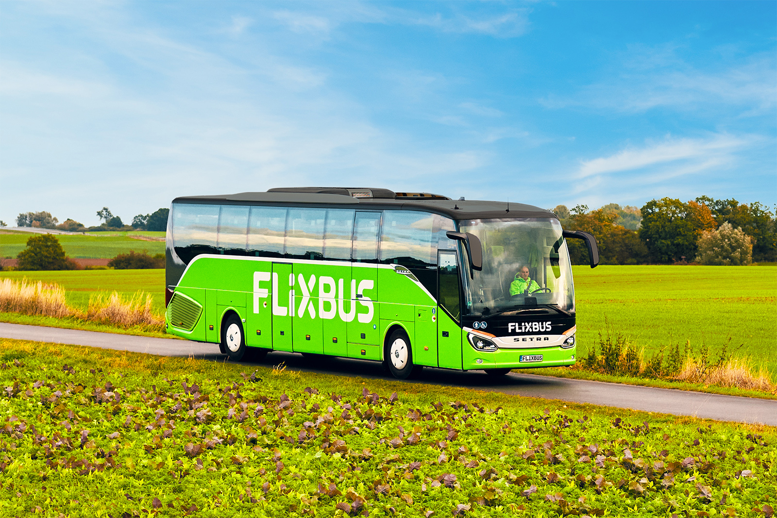 Vidéken is bővít a FlixBus: májustól kilenc magyar városból indulnak zöld buszok