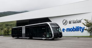 Harminc Irizar elektromos csuklóst vásárol Valladolid