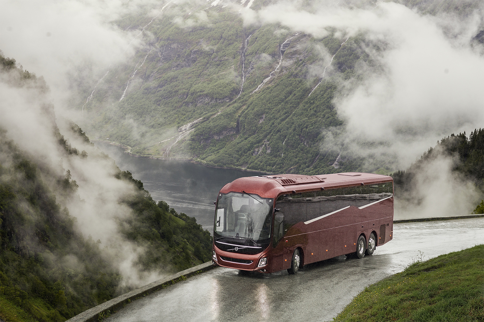 Globális turistabusz-platformot mutatott be a Volvo