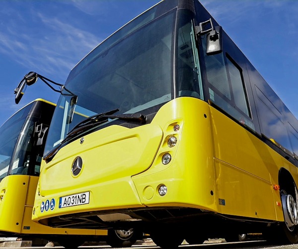 Közel 900 darabos rekordmegrendelést teljesített a Daimler Buses