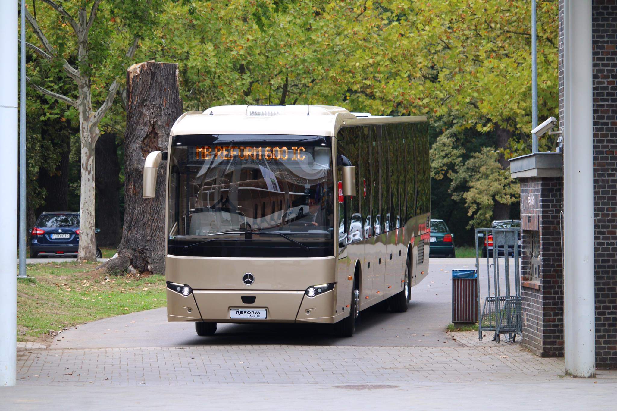 Így gördült be a premier helyszínére az ITE Reform 600 IC legelső példánya