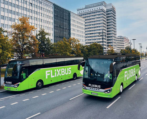 Rekordbevétellel ünnepli tizedik születésnapját a Flixbus