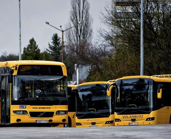 A kormány idén 14 milliárdot szánna a szuperolcsó bérletek okozta kiesés kompenzálására