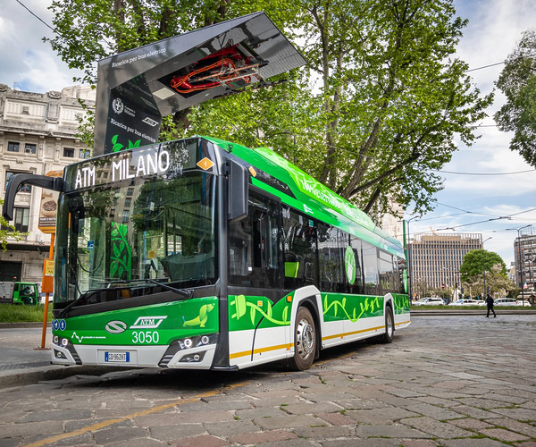 A BYD, az Iveco, az IIA és a Solaris fut versenyt a 340 darabos milánói villanybusz-tenderen