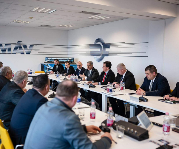 Megállapodással zárult a bértárgyalás-sorozat a MÁV-Volán-csoportnál