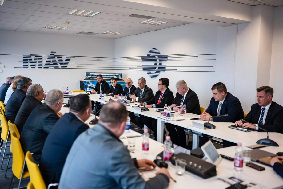 Megállapodással zárult a bértárgyalás-sorozat a MÁV-Volán-csoportnál 1 cset ules