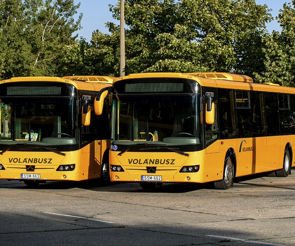 Egy csomagban pályáztatná meg a kormány a helyközi buszközlekedési szolgáltatásokat