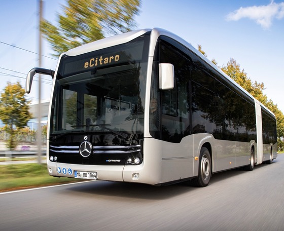 Hetven csuklós eCitarót szállíthat a Daimler Truck Brüsszelbe