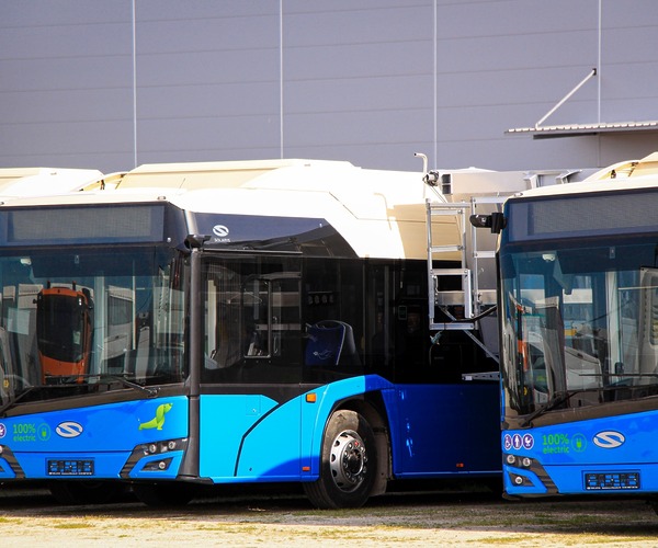 Megérkeztek Újvidék elektromos Solarisai