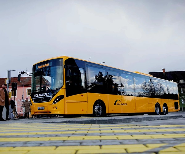 Volvo 8900-asok álltak a köz szolgálatába Tolnában