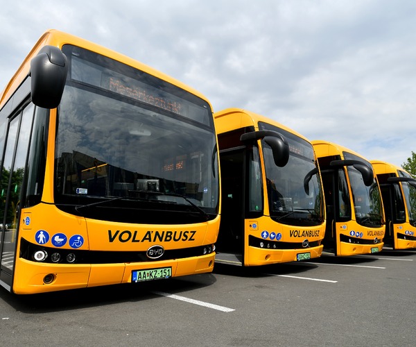 Átadták a Volánbusz vadonatúj BYD-flottájának első szériáját Zalaegerszegen