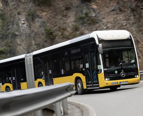 A Daimler Buses szállítja Bolzano első csuklós hidrgénbuszait