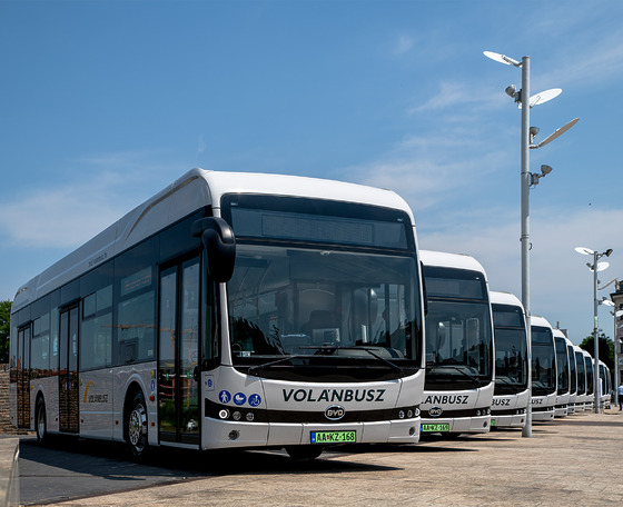 Tizenhárom BYD villanybusz áll forgalomba Győrben