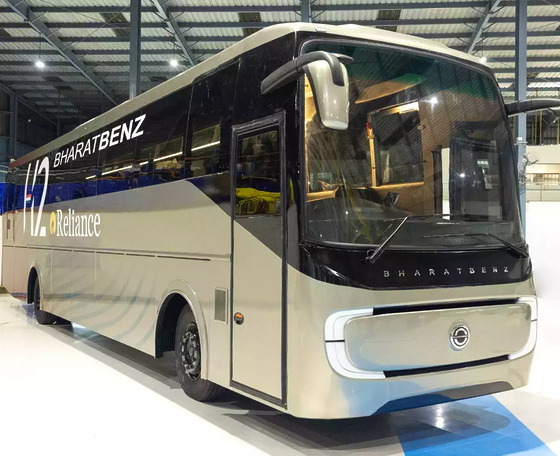 A BharatBenz bemutatta India első hidrogénhajtású távolsági autóbuszát