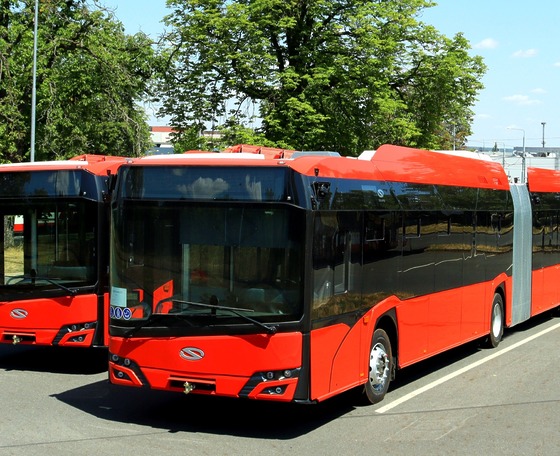 Év végéig megérkezik Pozsonyba a DPB mind a 16 duplacsuklós Solaris Trollinója