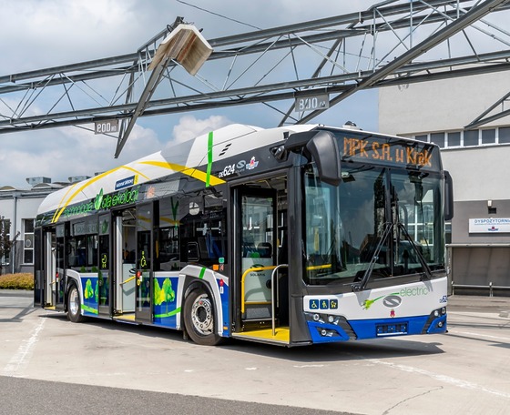 Krakkóban beváltak az elektromos Solarisok, már 98 közlekedik a városban