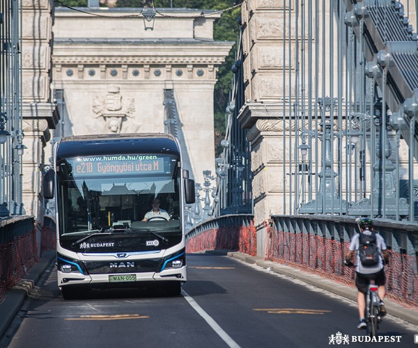 MAN villanybuszokat tesztel a BKK és az ArrivaBus