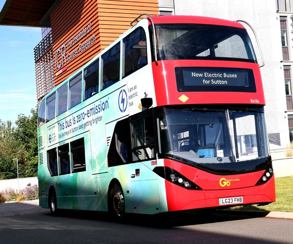 Már több mint 1100 villanyhajtású busz közlekedik Londonban