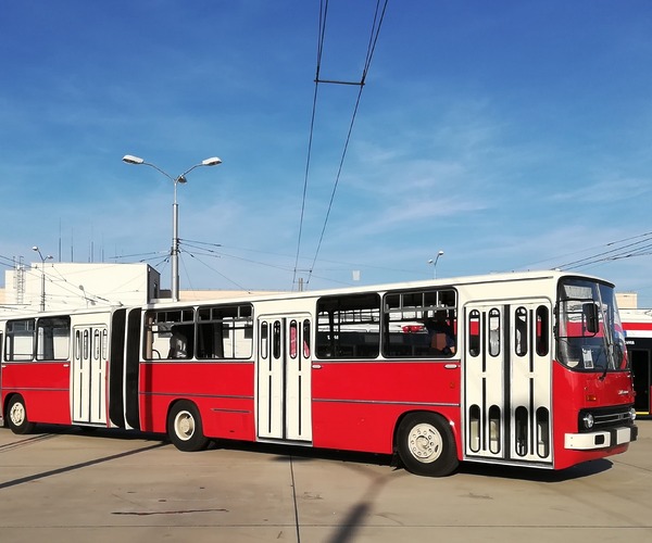 Magyar céggel újíttatta fel Ikarus 280-as nosztalgiabuszát a pozsonyi DPB