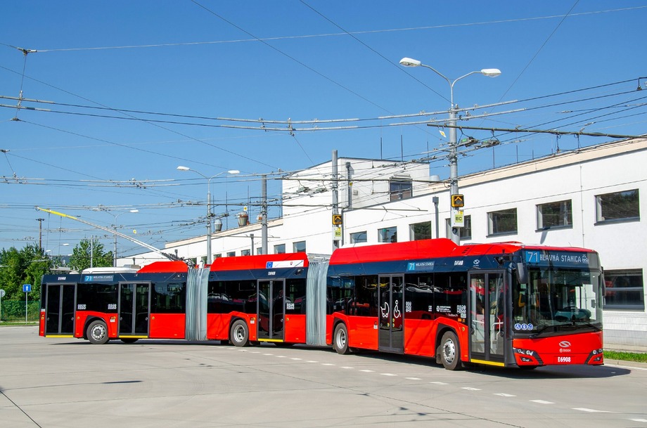 Zöld utat kaptak a pozsonyi duplacsuklós Solaris Trollinók
