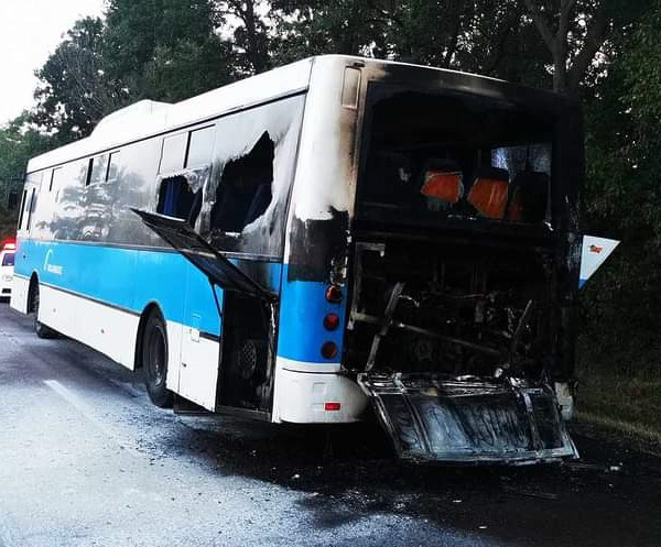 Kigyulladt a Volánbusz egyik Alfa Regio helyközi autóbusza Demjén térségében