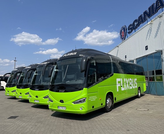 LNG-hajtású buszokkal zöldítené a távolsági közlekedést a Flix és a Scania