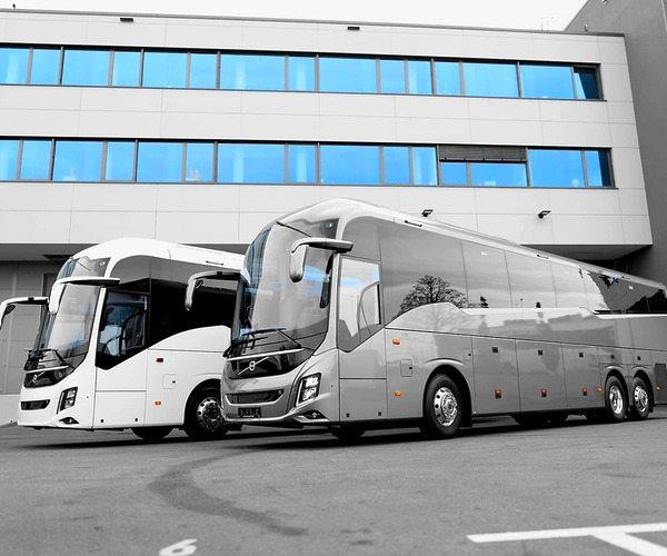 A spanyol Sunsundegui gyártja tovább a Volvo egyszintes turistabuszait