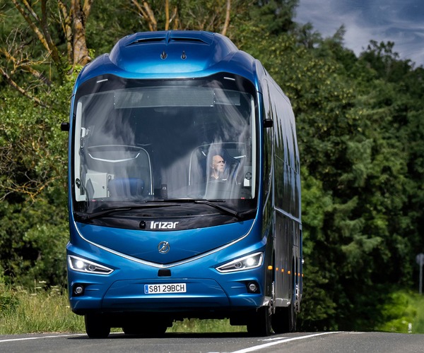 Frissítést kap az Irizar zászlóshajója, jövőre érkezik az i8 Efficient