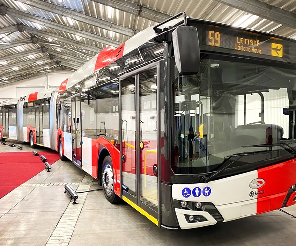 Solaris Trollino 24 premier a prágai CzechBus vásáron