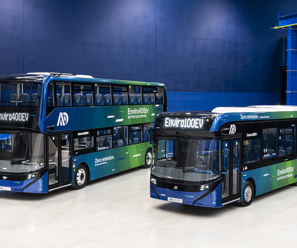 Kettős premiert ünnepel az Alexander Dennis: íme az új Enviro400EV és Enviro100EV