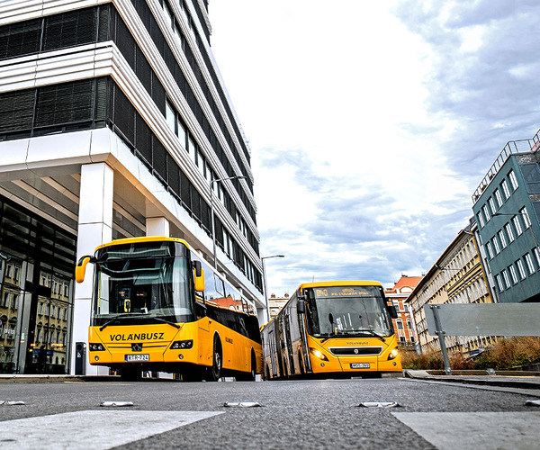 Volánbusz: az autóbusz-vezetők többsége a tárgyalóasztalnál küzdene a 2024-es bérfejlesztésért