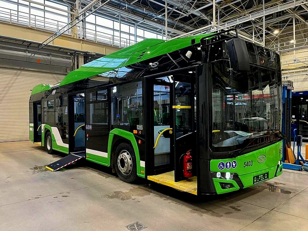 Solaris Trollinók váltják Bukarest még működő Ikarus trolibuszait