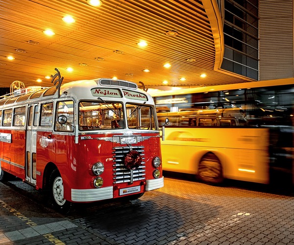 Az ország legidősebb Ikarusa fogadja a Volánbusz utasait Budapesten