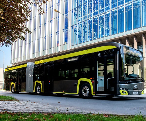 Csuklós Solaris villanybuszokat vásárol Milánó