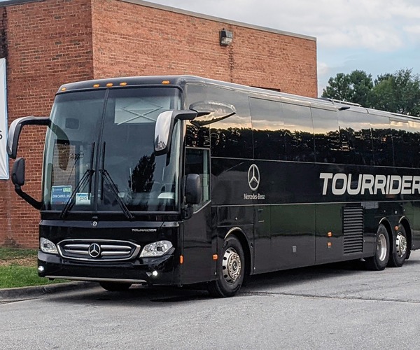 Egyelőre mérsékelt a sikere az amerikai piacos Mercedes-Benz Tourridernek