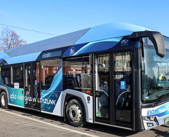 Miskolcon folytatja hidrogénbuszos országjárását a HUMDA