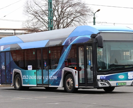 Hidrogén üzemanyagcellás buszokat szerezne be Kecskemét