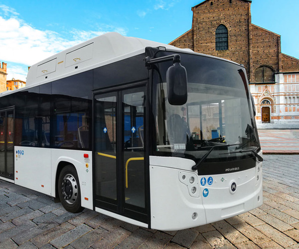 Kétszáz új gázüzemű autóbusz görögországi szállításáról írt alá szerződést az IIA