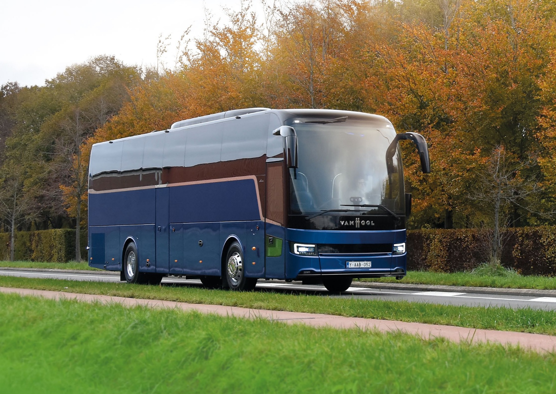 Jó eséllyel a VDL és a Schmitz Cargobull lesznek  a csődbe jutott Van Hool új tulajdonosai