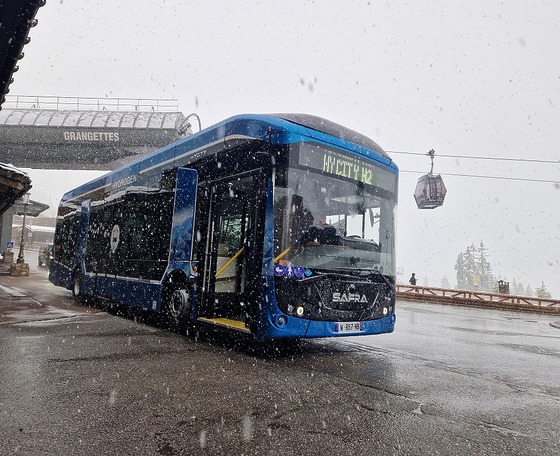 Jól teljesített az Alpokban a Safra hidrogénhajtású autóbusza
