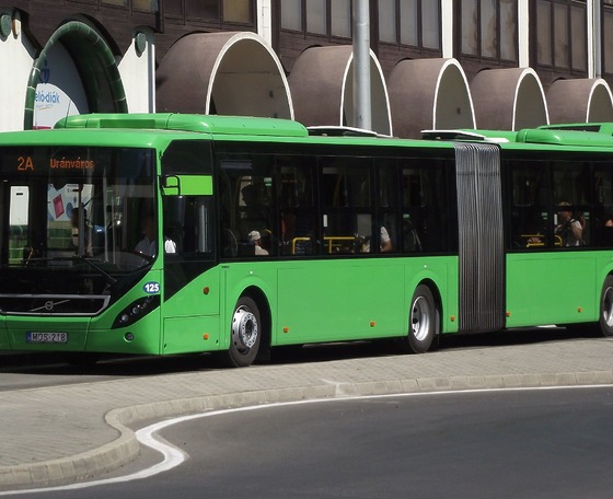 Már 18-féle díjterméket válthatunk meg applikációban Pécs helyi buszjárataira