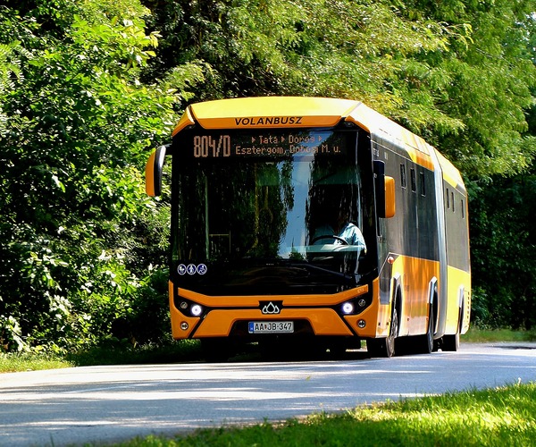 Tízmillió kilométerrel kurtítaná meg a helyközi buszos közszolgáltatás teljesítményét az ÉKM