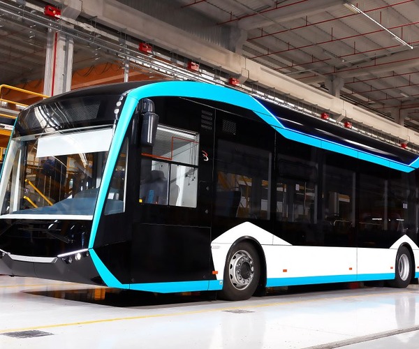 A török Bozankaya győzelmével zárult Prága 70 darabos trolitendere