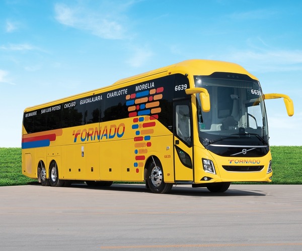 Volvo 9800-asokat vásárolt az USA és Mexikó közötti járataira a Tornado Bus Company
