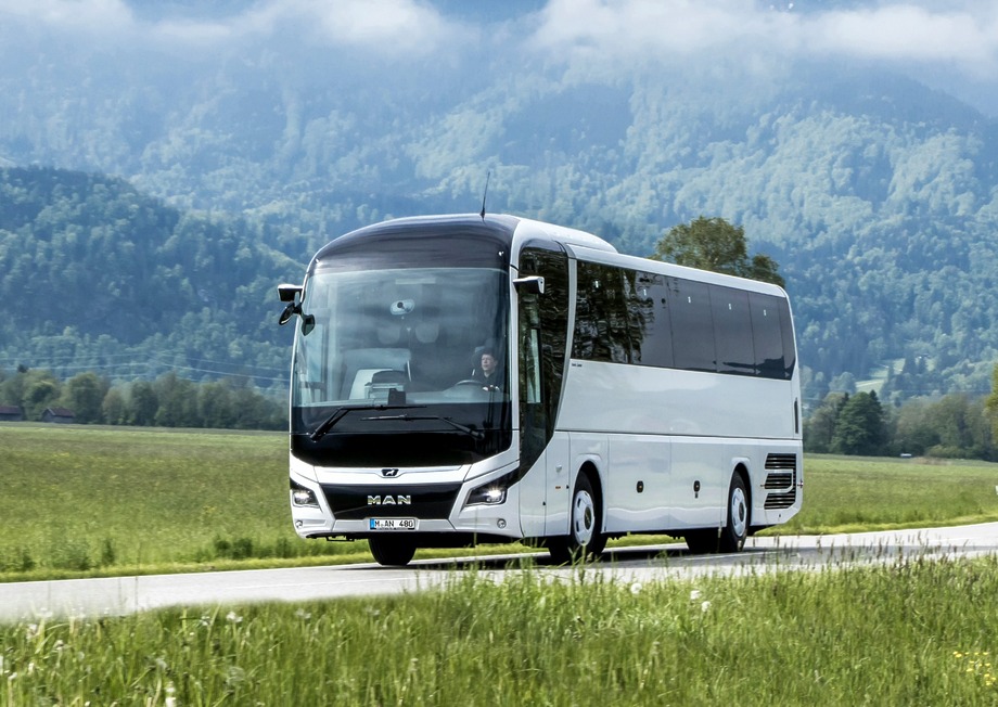 P Bus MAN LionsCoach 10 1