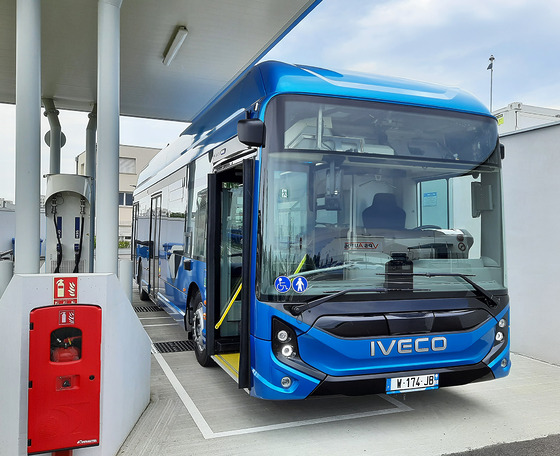 Sustainable Bus Awards 2025: bemutatkozik az Iveco új hidrogénbusza